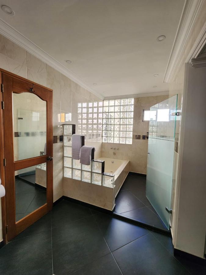 Hotel Boutique Deluxe Home Medellín Eksteriør billede